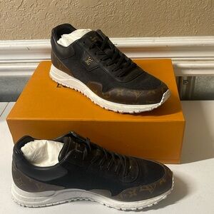 Runaway Louis Vuitton Sneaks
